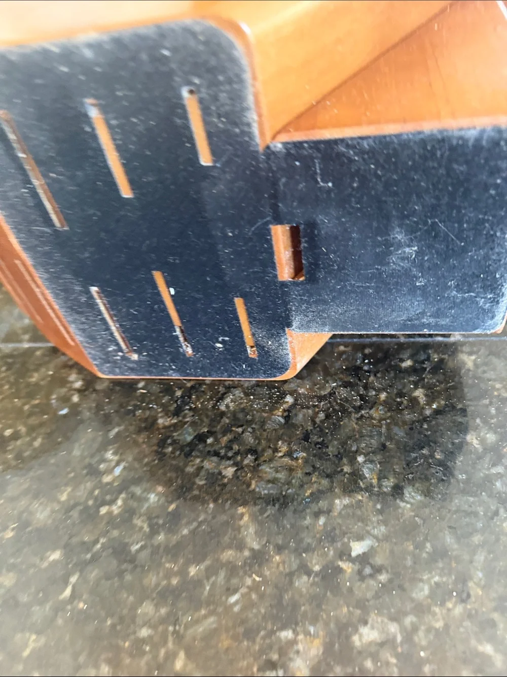 Wolf knife block and knife sharpener